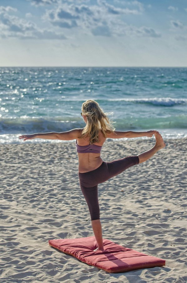 S'évader avec un séjour yoga bord de mer cet été